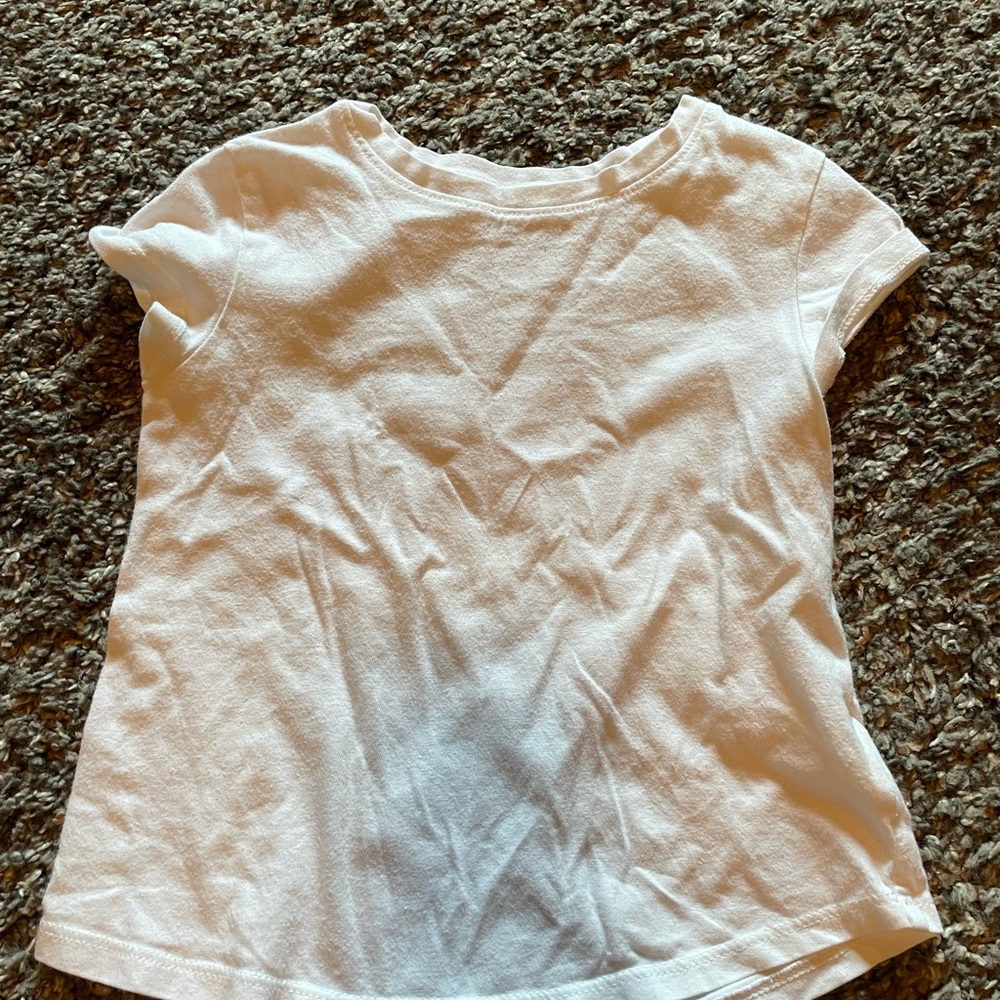 Old Navy toddler girls cotton white t-shirt.